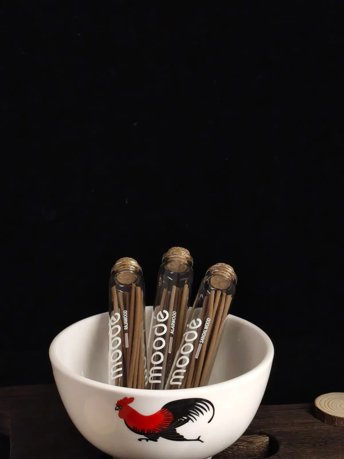 moodé incense tubes in a rooster bowl